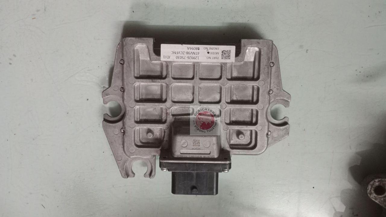 Электронный блок управления Yanmar 4TNV98-XCVFNC 129926-75023 jdj1 Электронный блок управления Yanmar 4TNV98-XCVFNC 129926-75023 jdj1