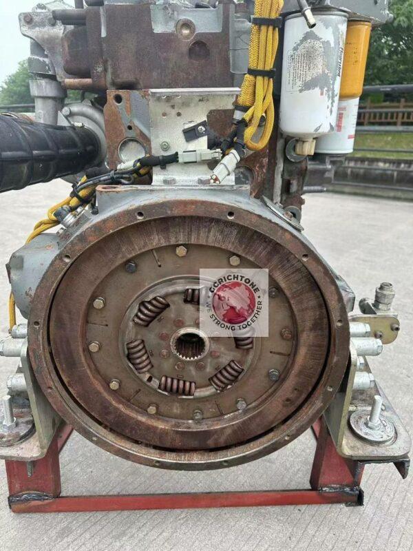 Дизельный двигатель John Deere 4045 7 Дизельный двигатель John Deere 4045